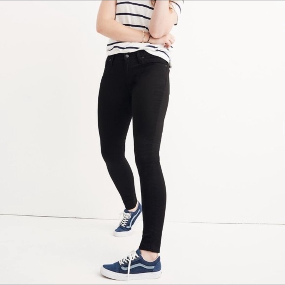 Madewell | 8" Skinny Low Rise Jeans in Carbondale Wash, Black Sz. 25